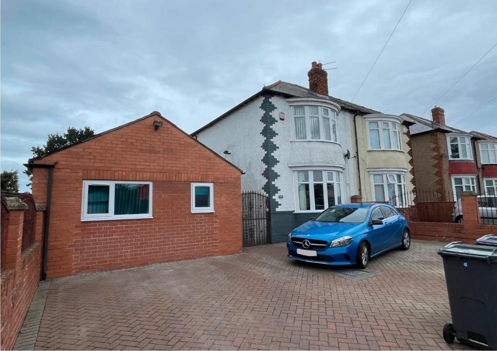 Harris Street, Darlington 2 bed semidetached house for sale £145,000