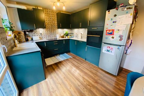 16 Bowthorpe Close, Northampton, NN3 3EJ