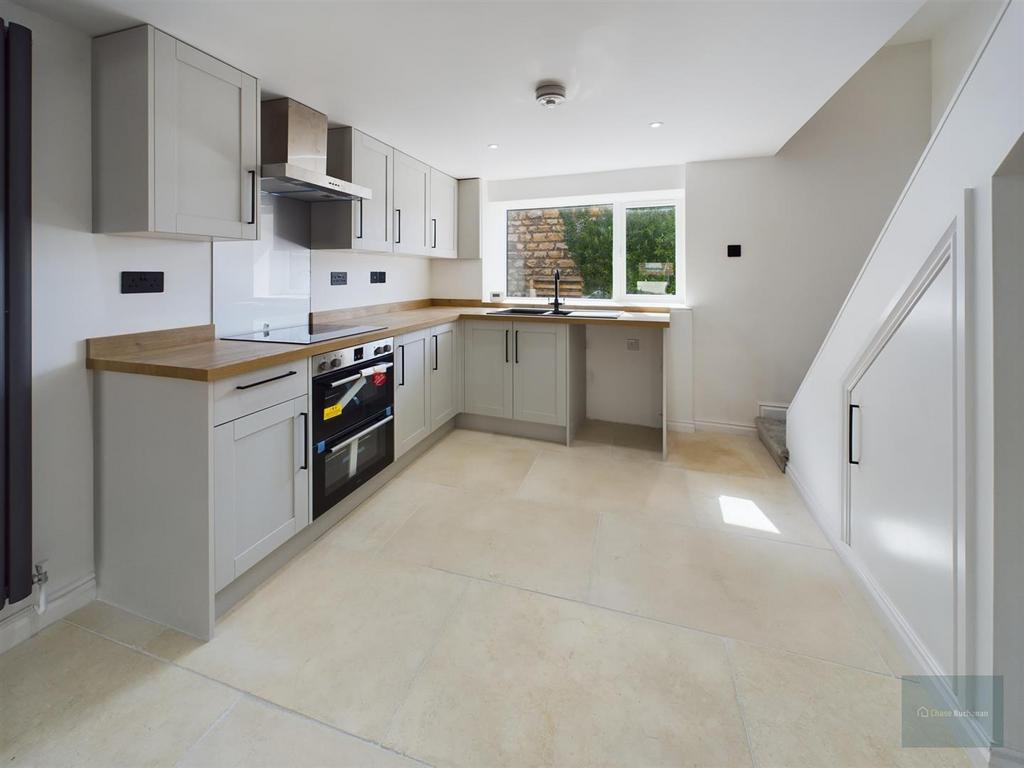 King Street, Melksham SN12 2 bed house for sale £182,500