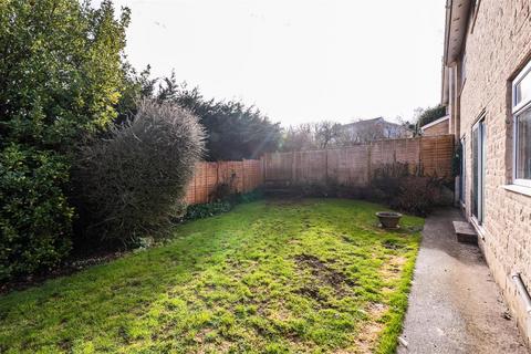 4 bedroom detached house for sale - Castle Gardens, Bath BA2