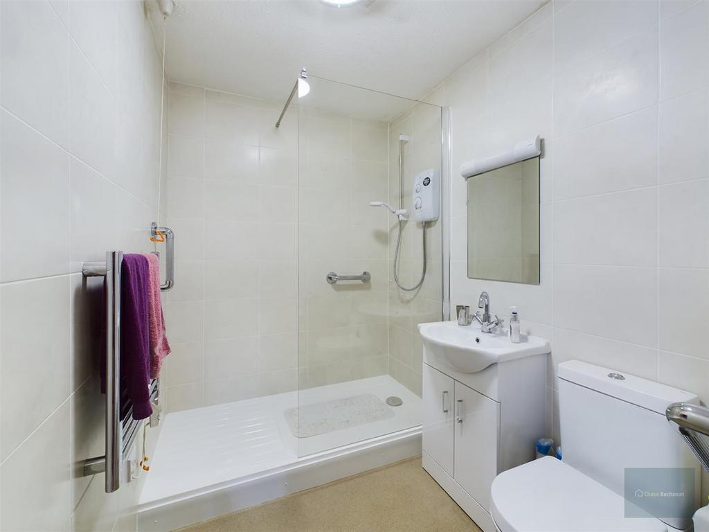 Crown House, Melksham SN12 2 bed retirement property for sale £139,950