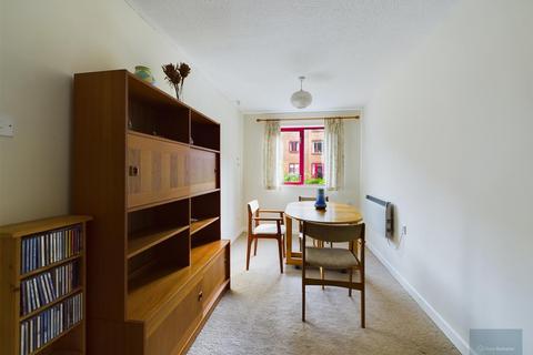 2 bedroom retirement property for sale, Crown House, Melksham SN12