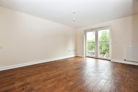 2 bedroom apartment for sale, Hainsworth Park, Hull