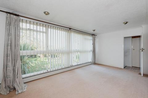 167 Seaforth Gardens, Epsom, KT19 0LW