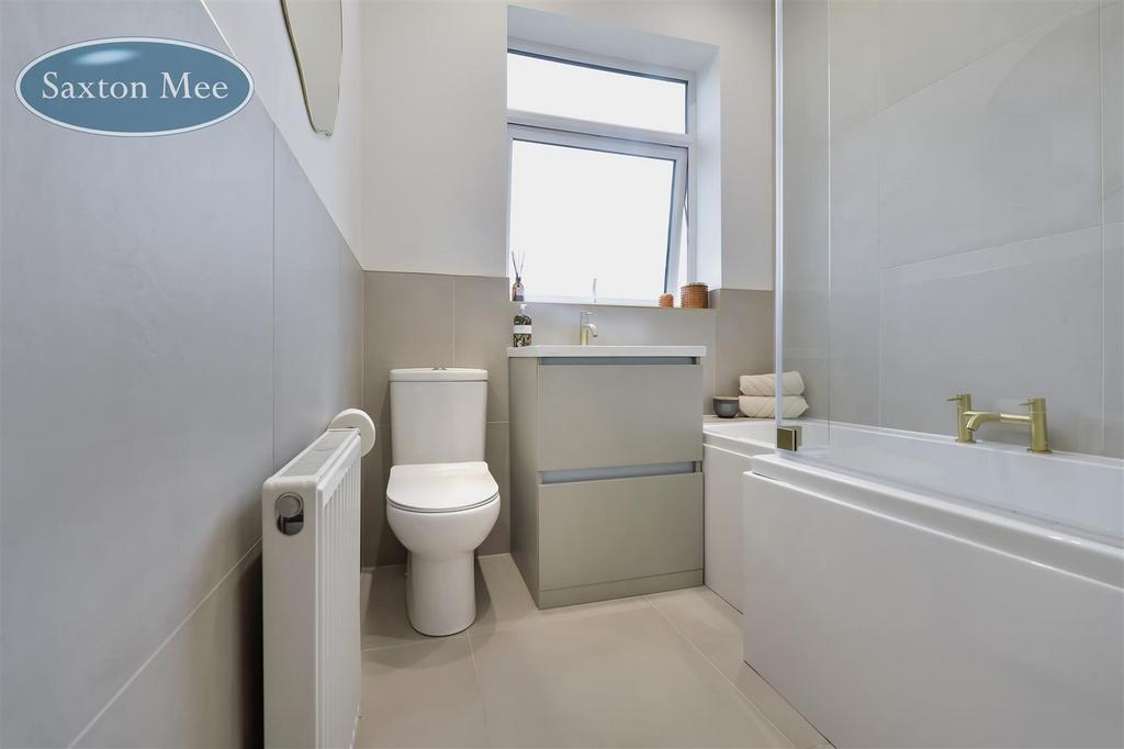 Bath 1.jpg