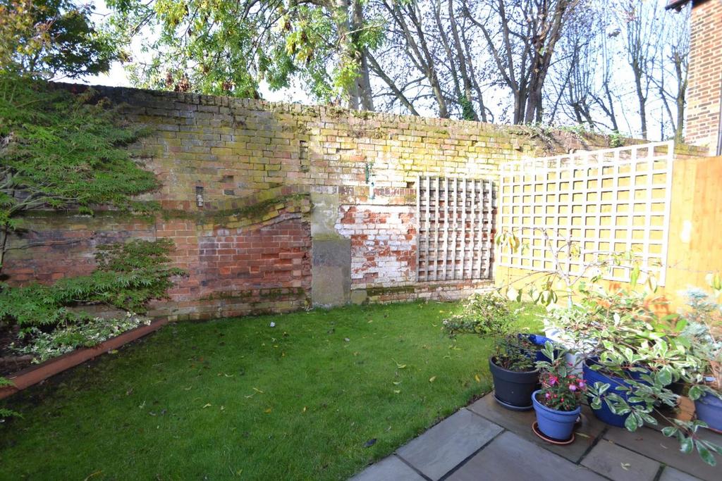 Courtyard.JPG