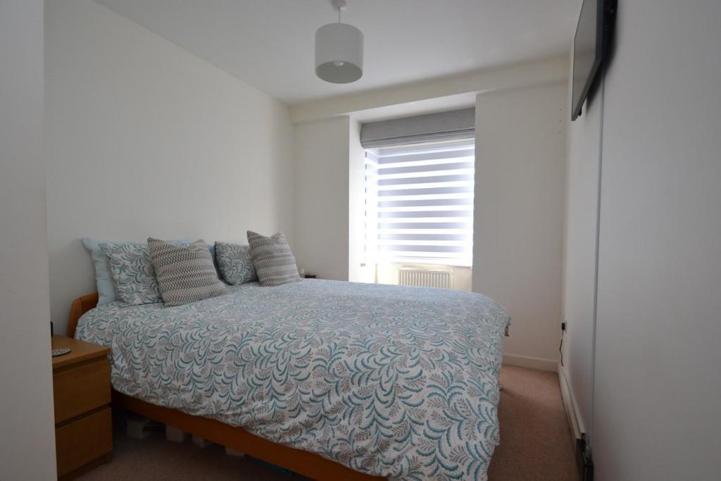 Master Bedroom.JPG