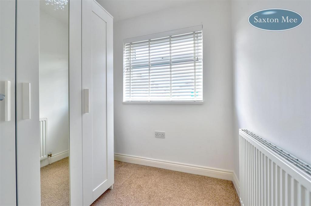 Bedroom 3 copy.jpg