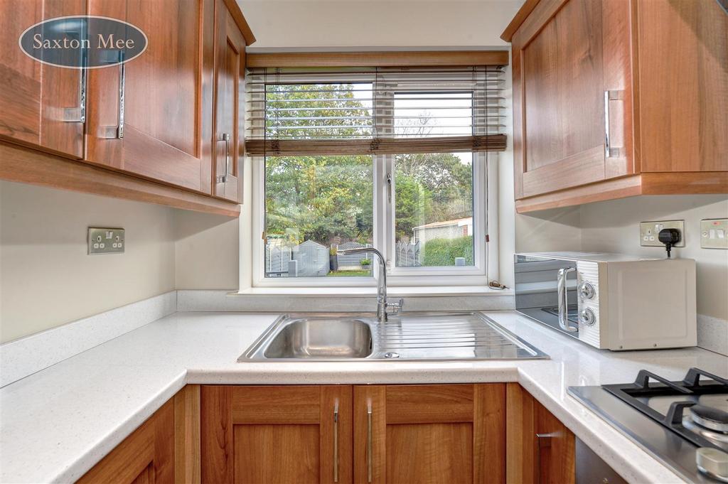 Kitchen 3.jpg