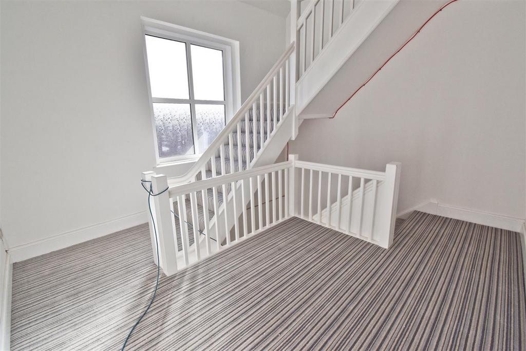 Communal Hallway.jpg
