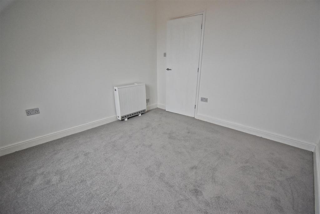 Bedroom 2.2.jpg