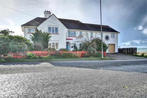 5 bedroom detached house for sale, Cooden Drive, Bexhill-On-Sea