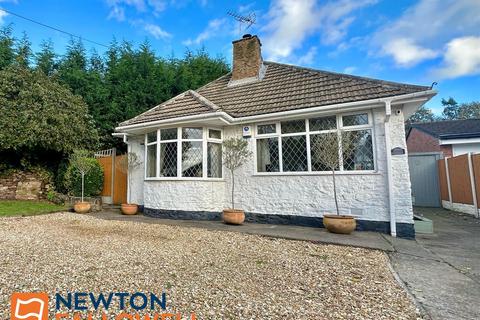 3 bedroom detached bungalow for sale - Leeming Lane North, Mansfield Woodhouse, Mansfield