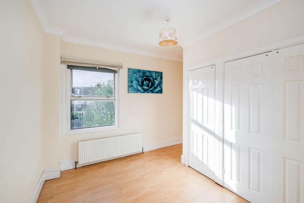 16, Suffield Road-13 resized.jpg