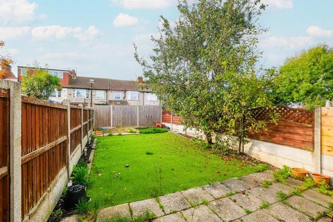 16 Suffield Road, London, E4 9TA