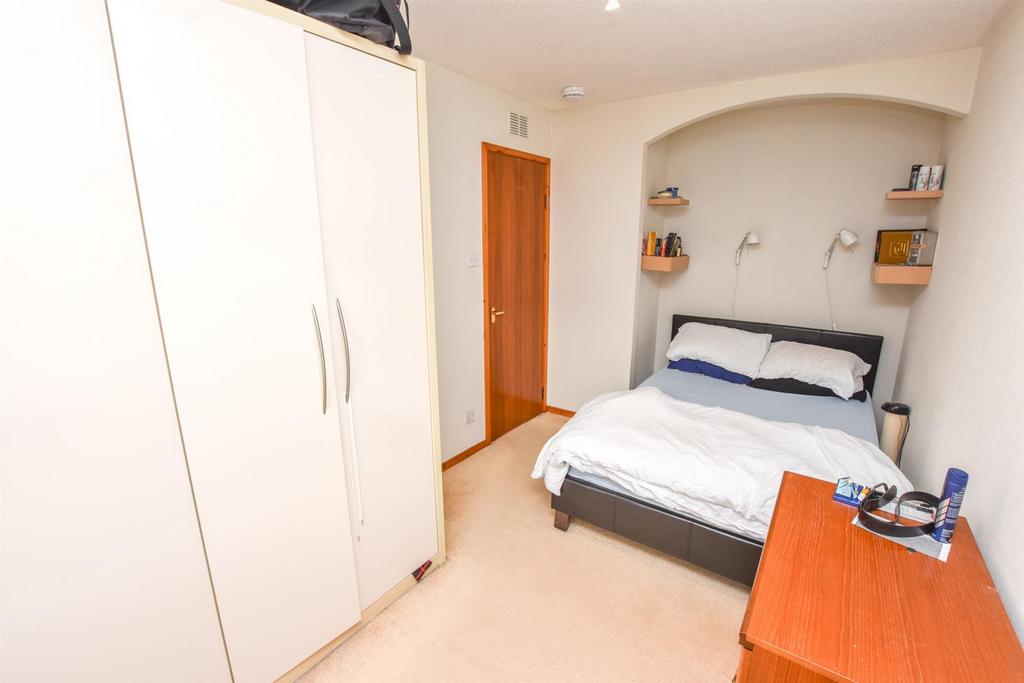 BEDROOM-2.jpg