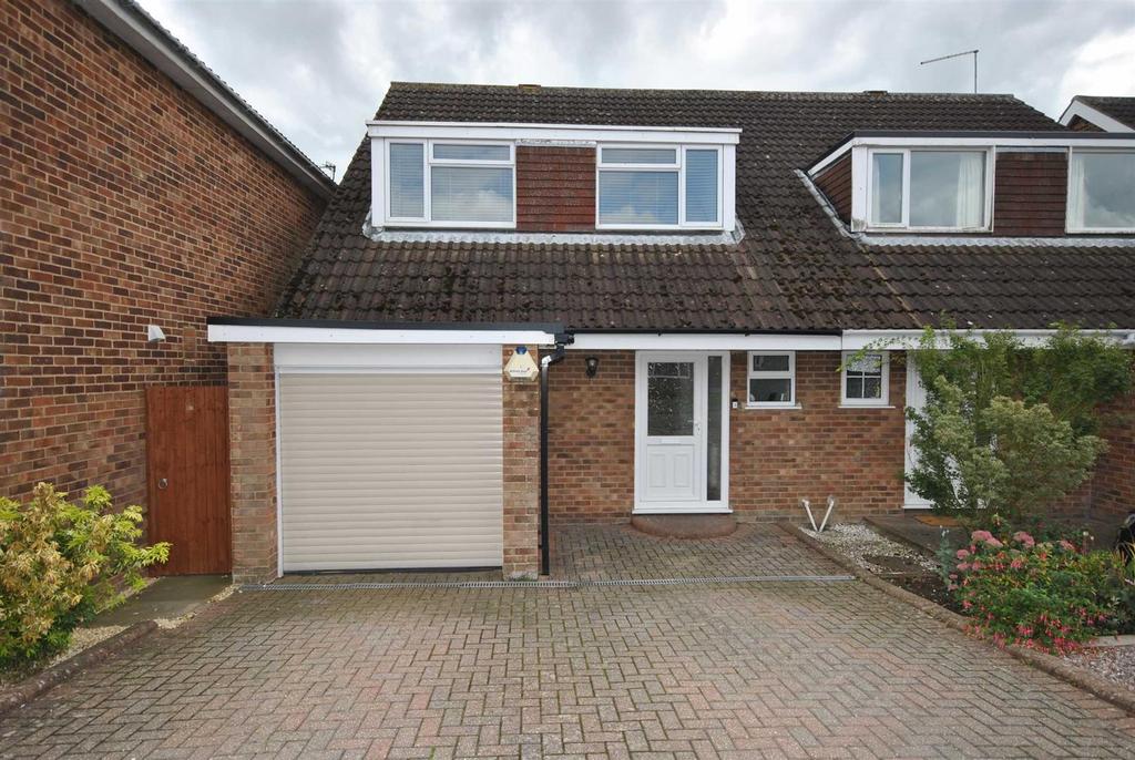 Oaklands, Bugbrooke, Northampton 4 bed semidetached house for sale £