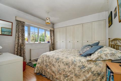 11 Byeway, Guiseley, Leeds, LS20 8JP