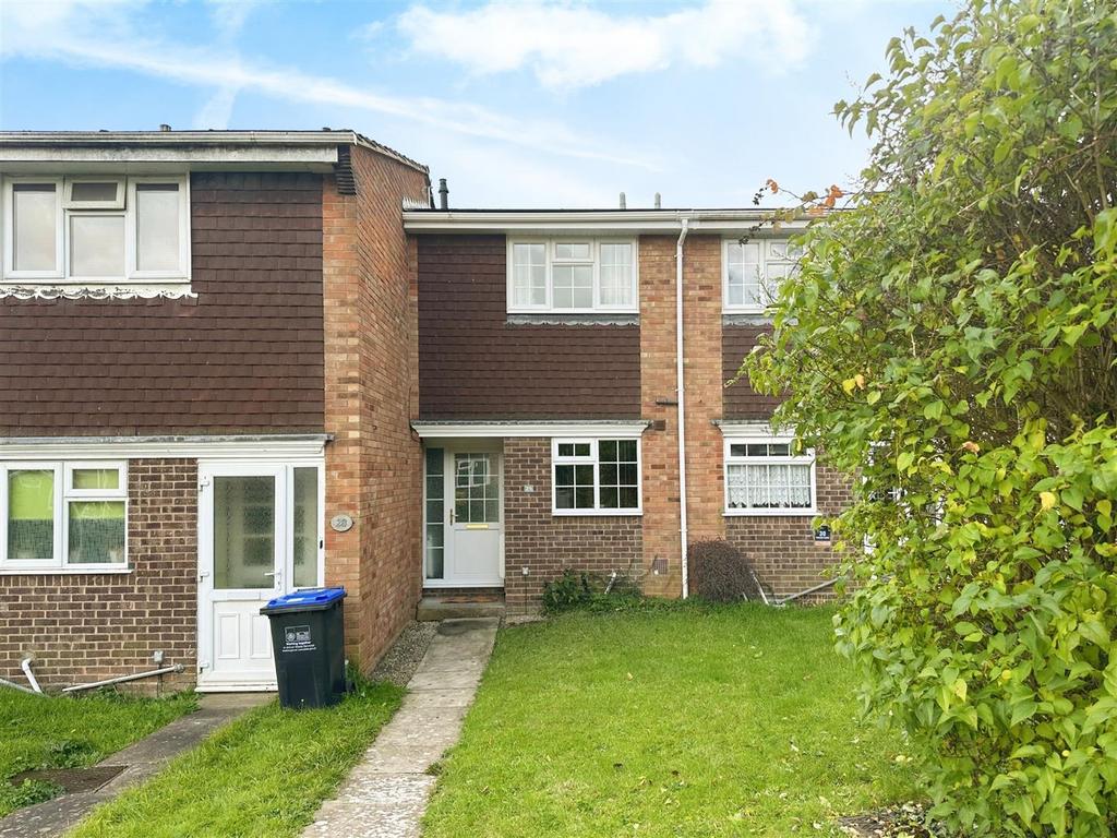 Verdun Close, Whitnash, Leamington Spa 2 bed terraced house for sale
