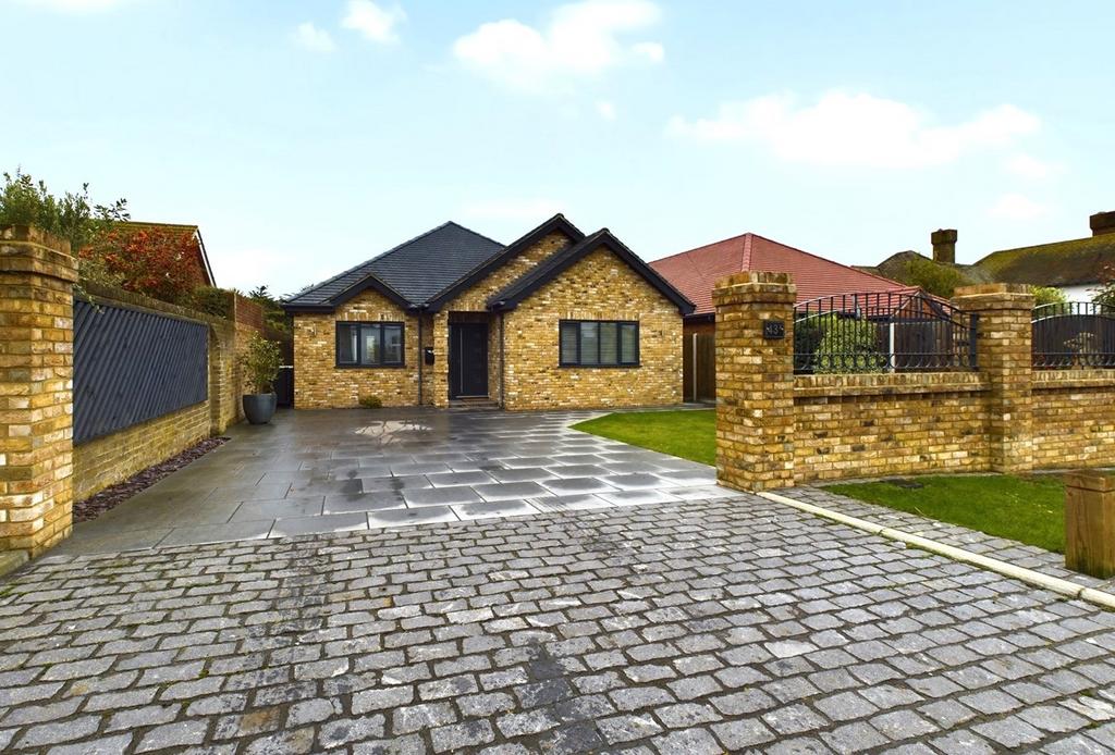 Fitzroy Avenue, Kingsgate, Broadstairs, CT10 4 bed detached bungalow for sale £849,995