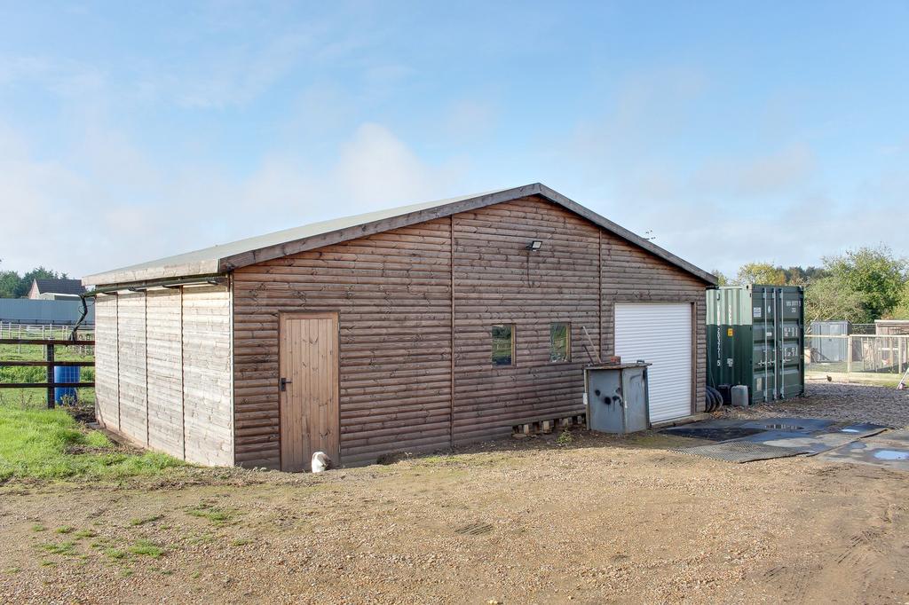 Garage/Workshop