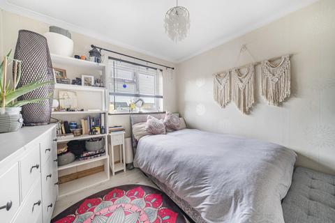 18 Clearsprings, Lightwater, GU18 5YL