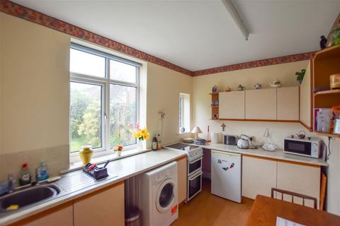 19 Barrows Green Lane, Widnes, WA8 3JN