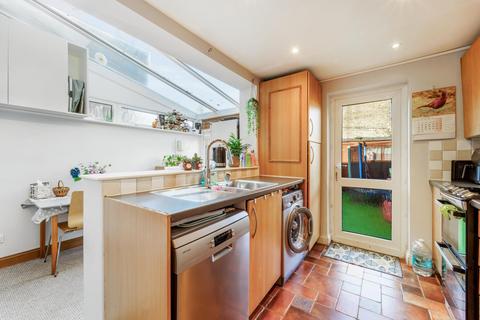 42 Hamilton Road, Brentford, TW8 0QF