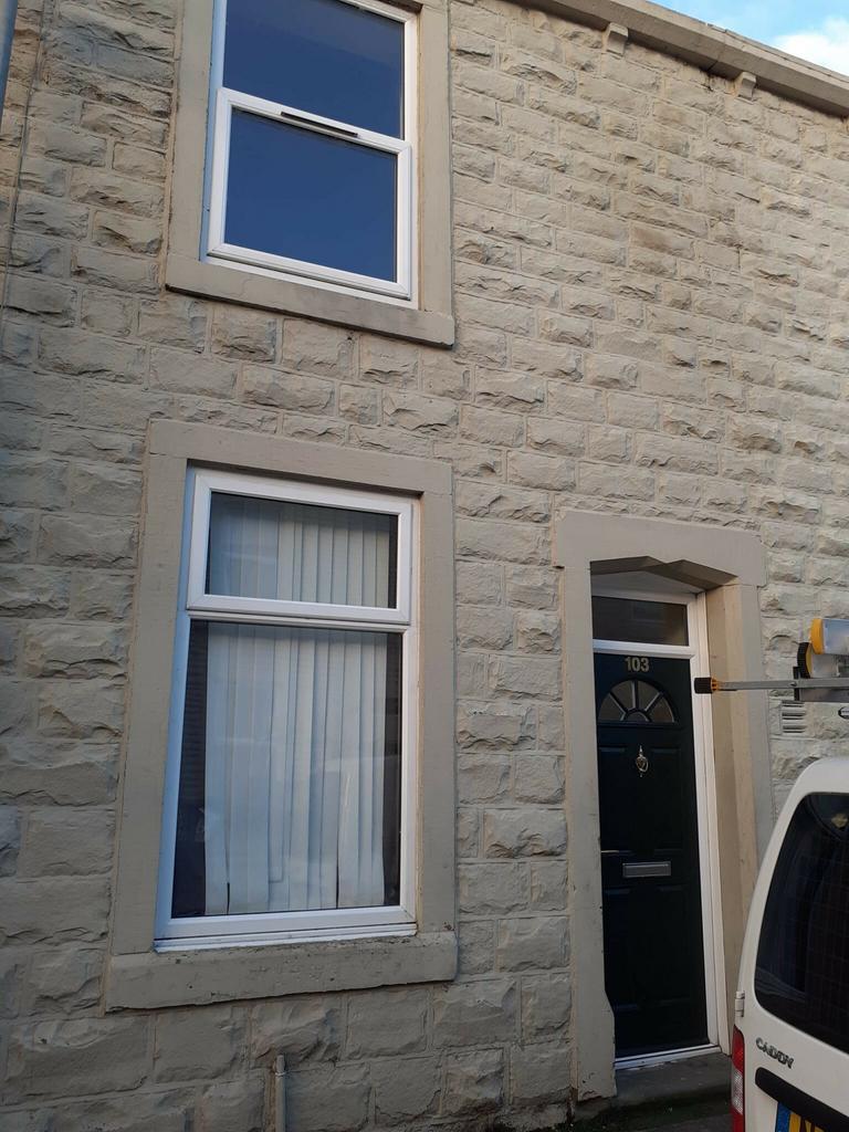 Spring Street, Rishton 2 bed terraced house to rent £600 pcm (£138 pw)