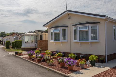 2 bedroom park home for sale - Camberley, Surrey, GU16
