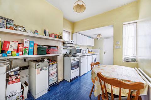 26 Lexden Road, London, W3 9NZ