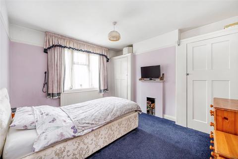 26 Lexden Road, London, W3 9NZ