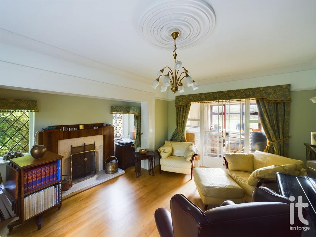Marple Old Road, Offerton, Stockport, SK2 4 bed detached house for sale
