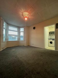 1 bedroom flat to rent, Ilford , IG1