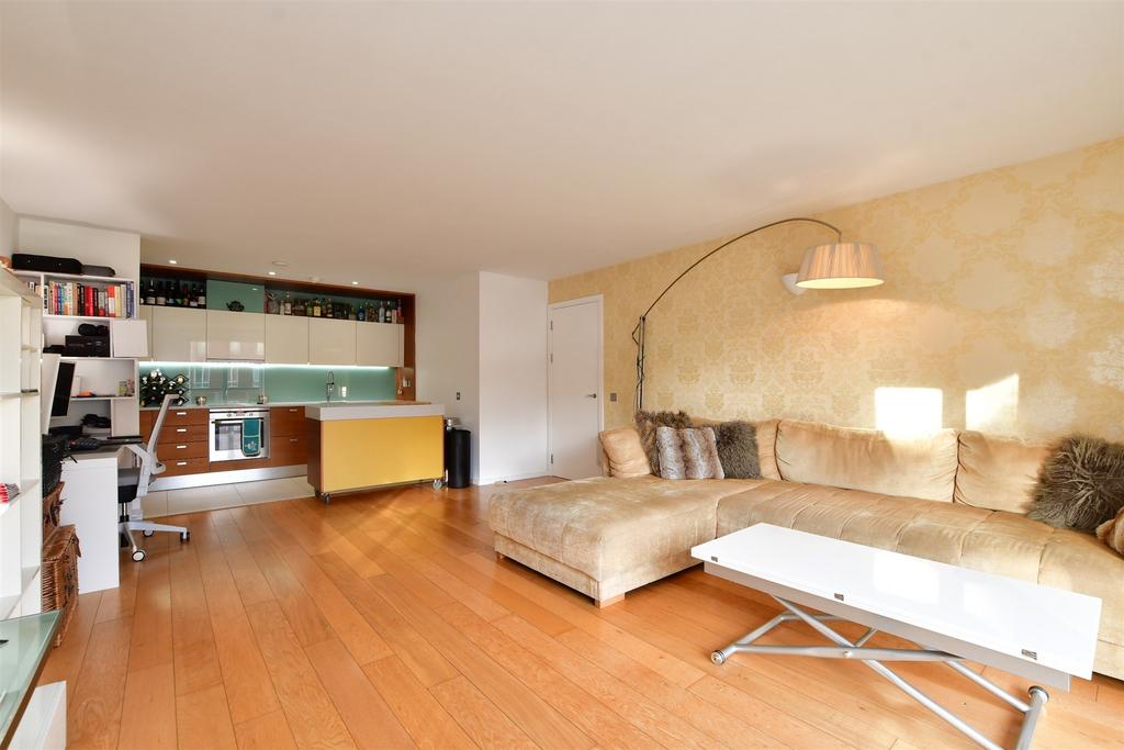 Lounge/Diner
