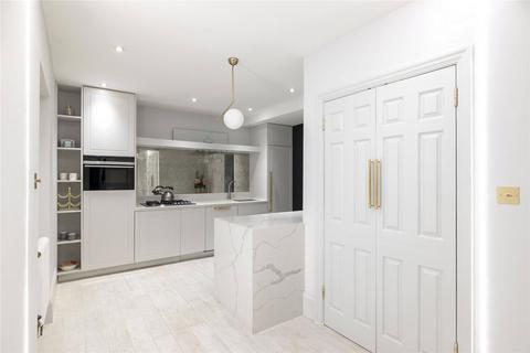 3 bedroom apartment to rent, Strathmore Gardens, Kensington, London, W8
