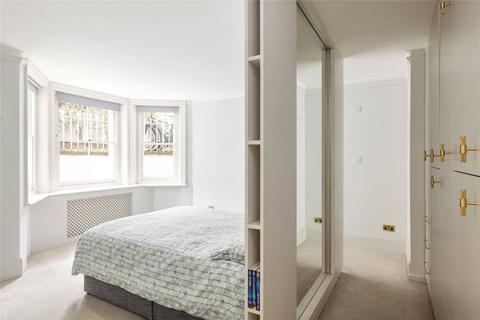 3 bedroom apartment to rent, Strathmore Gardens, Kensington, London, W8