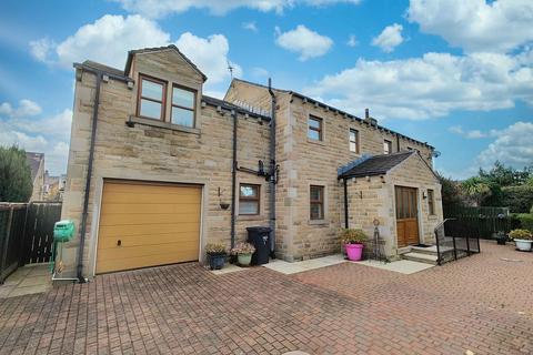 5 bedroom detached house for sale, The Spinney, Brighouse HD6