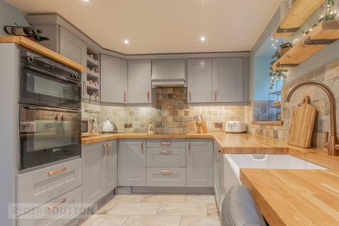 59 Thorpe Lane, Austerlands, Oldham, OL4 3QW