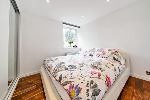 2 bedroom flat for sale, Thornton Hill, Wimbledon