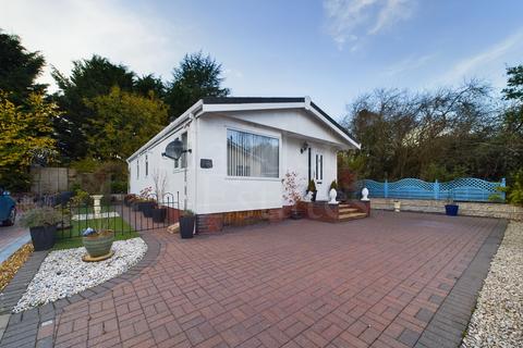 3 bedroom park home for sale - Willows Park Homes site, Cleobury Road, Far Forest, DY14 9EB