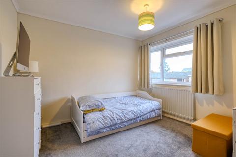 374 Rowood Drive, Solihull, B92 9LG