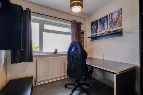 374 Rowood Drive, Solihull, B92 9LG