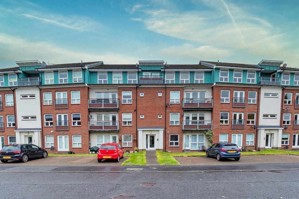 Strathblane Gardens, Flat 0/2, Anniesland, Glasgow, G13 1BX 2 bed flat