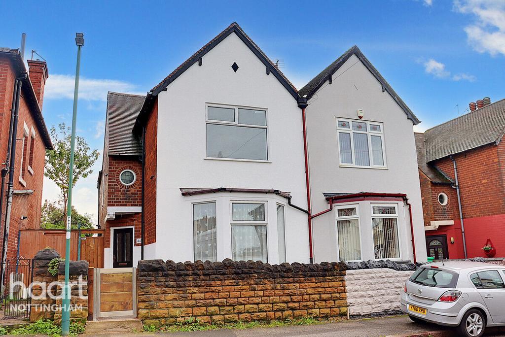 Thorneywood Mount, Nottingham 3 bed semidetached house for sale £260,000