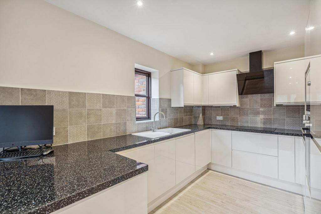 Maxwell Road, The Hollies Maxwell Road, HP9 2 bed apartment for sale