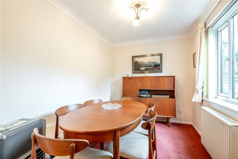 9 Brook Close, Northleach, Cheltenham, GL54 3PE