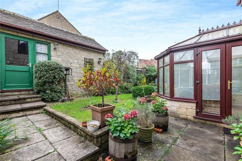 9 Brook Close, Northleach, Cheltenham, GL54 3PE