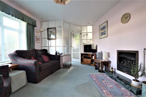 57 Benhams Drive, Horley, RH6 8QT