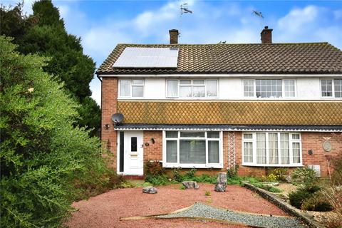 57 Benhams Drive, Horley, RH6 8QT
